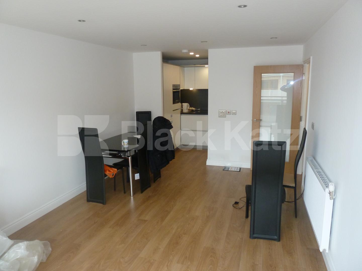 			2 Bedroom, 1 bath, 1 reception Apartment			 Findlay House, Campbell Rd, BOW
